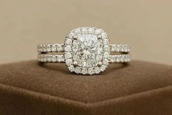 上海钻石交易所发布最新数据：天然钻石交易量逆势增长5.2% 