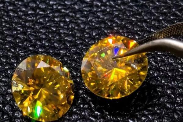 上海钻石交易所发布最新数据：天然钻石交易量逆势增长5.2% 