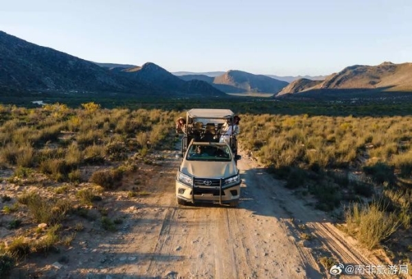 让自然留在自然：著名野生动物摄影师奚志农眼中的南非动物保护体系 