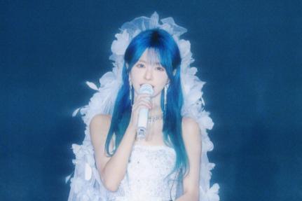 “正统偶像”何解？杨冰怡用十一年交出她的答案 