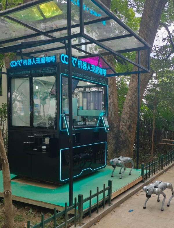 畅销全球近60国的咖啡机器人COFE+落户扬州瘦西湖 