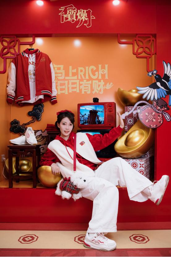 中乔体育【日日有财】活动闪现兰州，吴宇恒惊喜空降点燃“潮力场” 