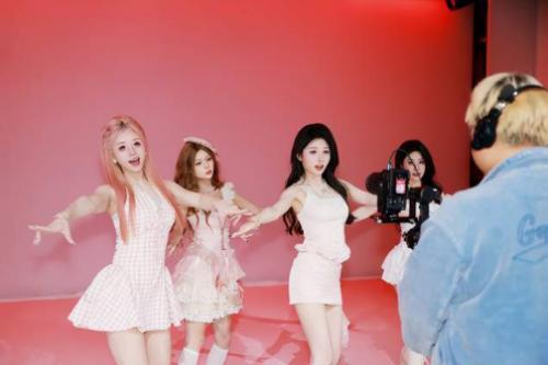 “佳直播”携手宝宝秀再启新程，规模化复制“明星感”团播