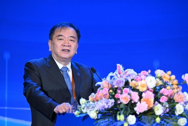 自贸港迎百年巴博盛会，华商论坛聚四海英才 