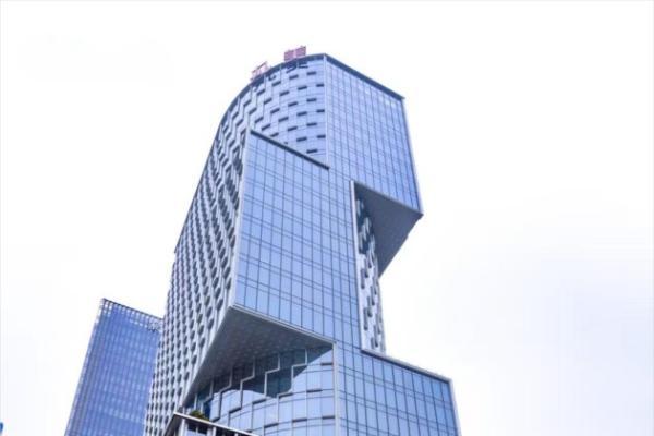 广州诞生新地标OneM当代艺术中心旋转楼梯获吉尼斯世界纪录认证 