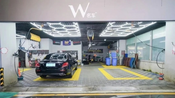 家居巨头杀入汽车圈，为渠道跨界找到新解法 