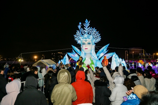 沸点狂欢，共赴璀璨！太仓阿尔卑斯国际度假区绽耀冰雪燃灯跨年夜