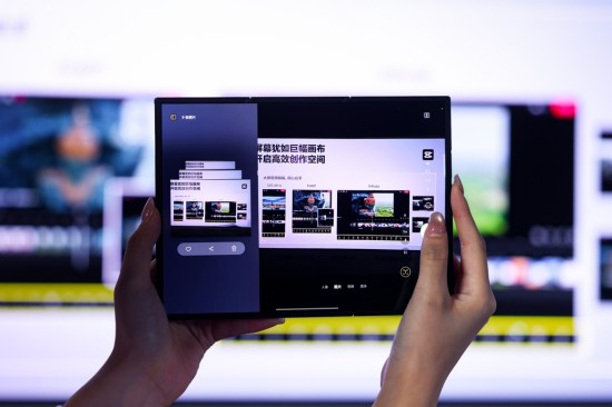  三星Galaxy Z TriFold荣获CNET评选CES 2026最佳产品大奖 