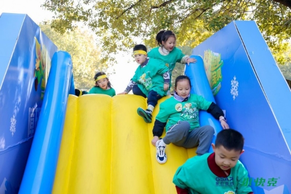 以奔跑开启健康马年，用脚步践行精准守护 — 2026小快克冬季亲子Cool跑节南昌站圆满收官！ 
