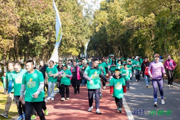 以奔跑开启健康马年，用脚步践行精准守护 — 2026小快克冬季亲子Cool跑节南昌站圆满收官！ 