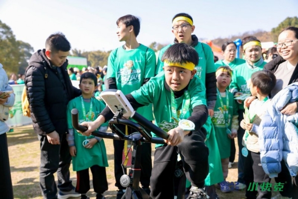 以奔跑开启健康马年，用脚步践行精准守护 — 2026小快克冬季亲子Cool跑节南昌站圆满收官！ 