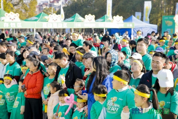 以奔跑开启健康马年，用脚步践行精准守护 — 2026小快克冬季亲子Cool跑节南昌站圆满收官！ 
