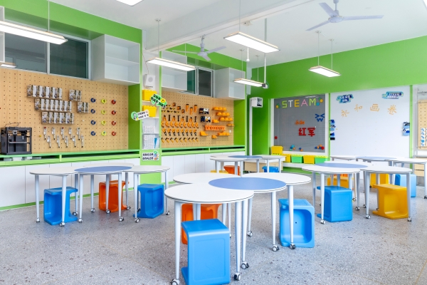 北师大未来设计学院“美育浸润”教学成果展顺利开展，探索设计赋能教育新路径 