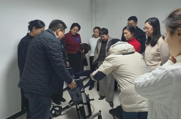 首期“适老环境改善工程师”系统认证培训在京成功举办 