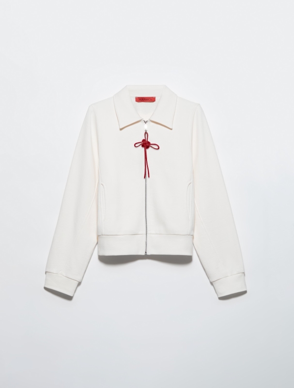 MAX&Co. 2026马年新春限定系列——以“结“织爱，爱和你过 JIE 