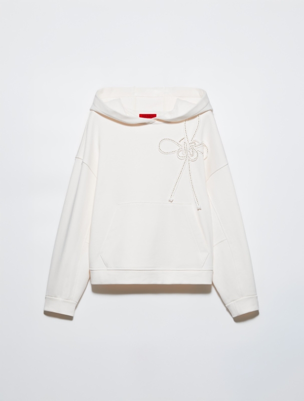 MAX&Co. 2026马年新春限定系列——以“结“织爱，爱和你过 JIE 