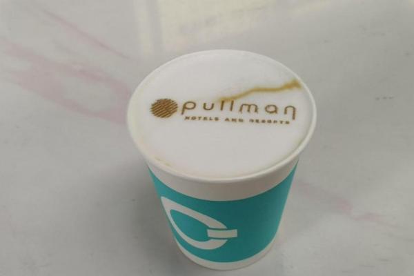 全球首台全能冠军咖啡机器人COFE+入驻无锡铂尔曼酒店 