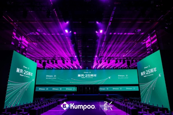 不只是一把拍子，更是一种态度：薰风KUMPOO让打球也“酷”起来 