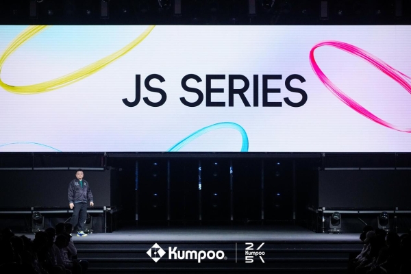 不只是一把拍子，更是一种态度：薰风KUMPOO让打球也“酷”起来 