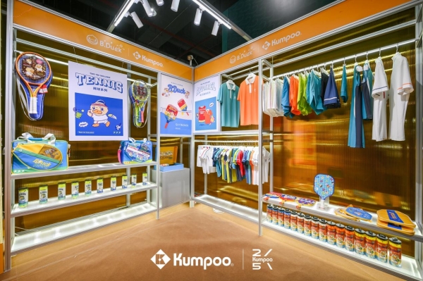 不只是一把拍子，更是一种态度：薰风KUMPOO让打球也“酷”起来 