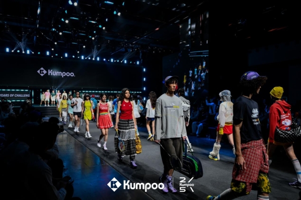 不只是一把拍子，更是一种态度：薰风KUMPOO让打球也“酷”起来 