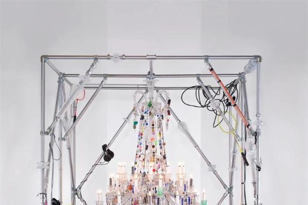 Baccarat巴卡拉与艺术家哈里·努里耶夫发布全新合作 