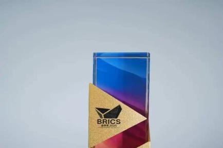 双奖加冕！箭牌瓷砖荣膺金砖奖两项重磅荣誉 