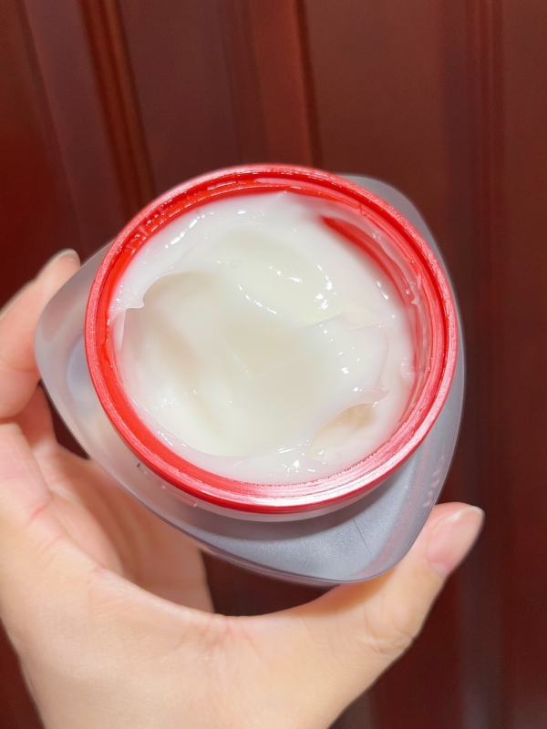 冬日美白好物 | hfp美白奶霜打造净白光泽感 