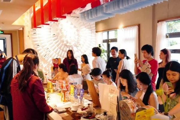 白酒年轻化的障碍——“登味儿”，看酣客君丰如何破解 