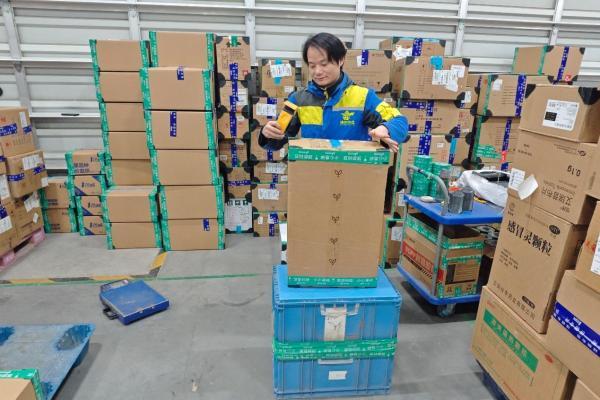 马年送安康 大件选德邦丨德邦快递医药运输专业方案守护健康团圆年 