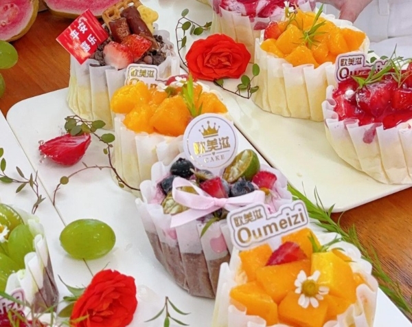 深耕19载，实操筑根基：欧美滋蛋糕以专业线下培训+全周期扶持赋能烘焙创业 