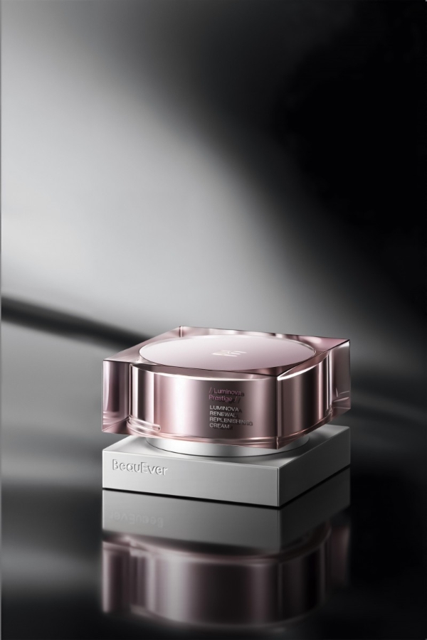 BeauEver重磅发布铂金肌源焕活系列： 独家“NAD+细胞能量×ECM生态”双核技术加持，革新“全息化”细胞抗老新体验 