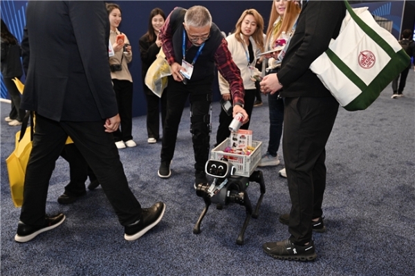 CES 2026 爆火出圈，Vbot超能机器狗开启全球消费级具身智能时代