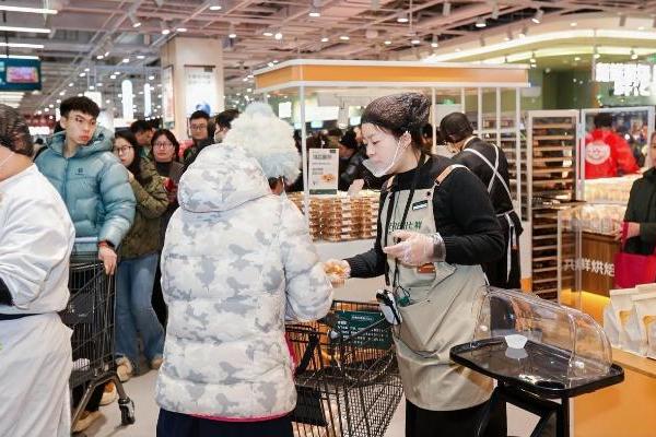 开业即限流！京东七鲜24小时鲜品、自有品牌礼盒“引爆”年货市场 