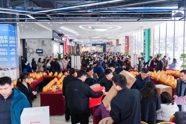 您购物·我买单！万家丽315诚信家装节来袭，10亿补贴、明星福利官燃动新年 