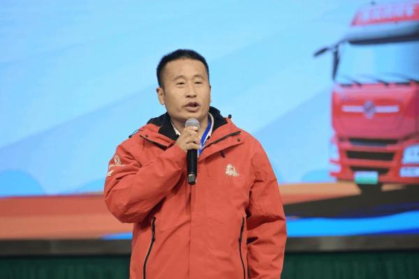 共创、创富、侠客：三位天龙哥的东风故事 