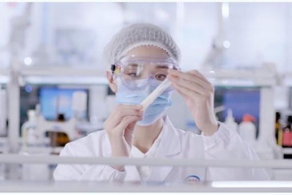 国产奶粉排行榜前10名：金领冠以“六位一体”科研战略领跑 