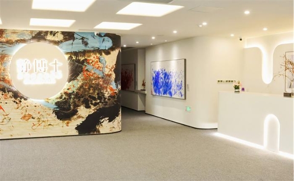 静·华AI生命艺术中心正式启幕 以艺术之名，向年轻生长 