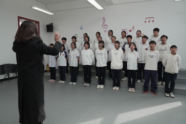 洱源县朴大叔希望学校揭牌 以企业担当点亮乡村教育未来 