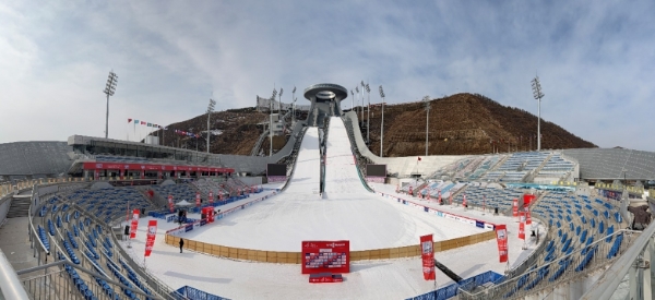 2025-2026赛季菲斯曼冠名国际雪联（FIS）跳台滑雪女子世界杯·张家口分站赛圆满落幕「雪如意」 