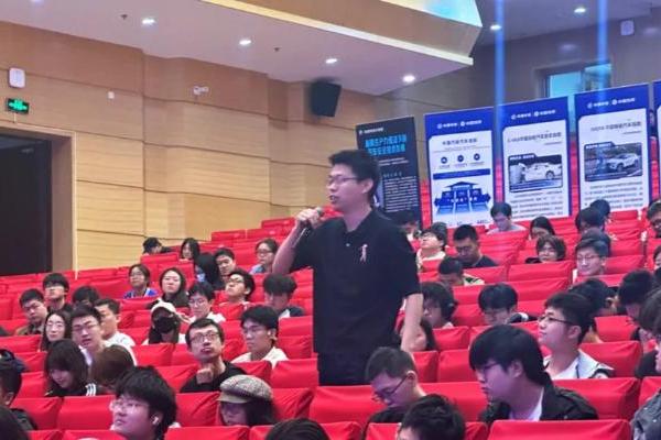 以科普铸桥，让科技暖心：汽车指数2025践行科技向善的责任深耕 