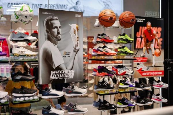 斯凯奇亚洲首家旗舰店落地中国三亚，开启沉浸式运动零售新体验 