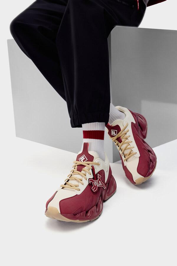 FILA 发布“马上起飞”新春系列，共启新年跃升之旅 