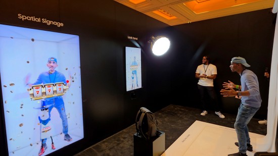 覆盖家用及商用全场景 三星显示产品赋能每一刻视听体验 