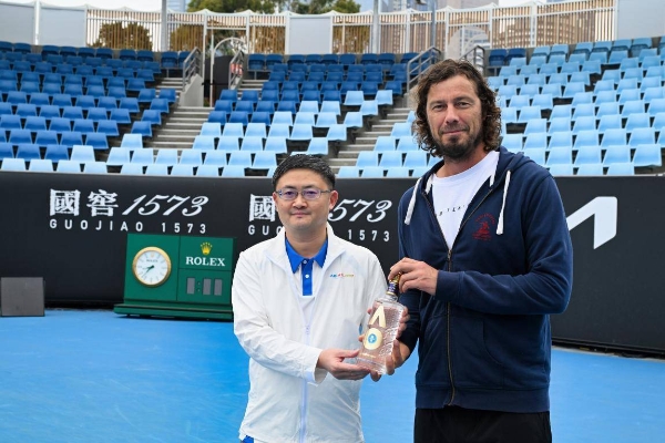 莱巴金娜澳网复仇夺冠，国窖1573为胜利时刻干杯