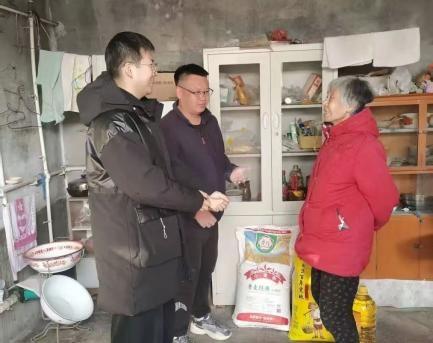 京清汽车产业园赴肖羊坊村开展春节走访慰问 