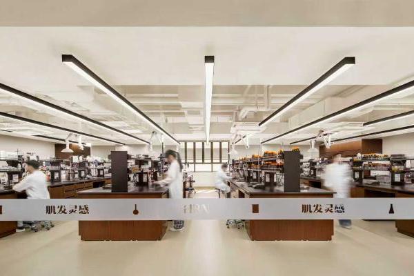 以“慢科研”构筑“真功效”，HBN赴港上市开启国货新篇章 