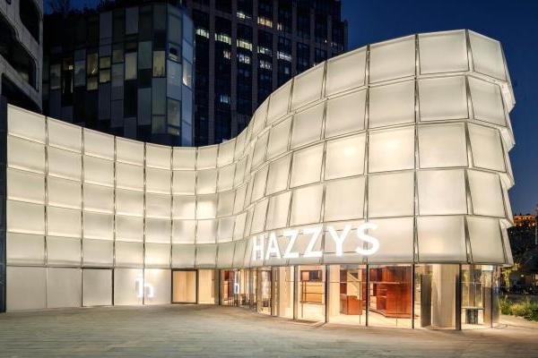 品牌新引擎 | HAZZYS首家旗舰店启幕上海新天地 