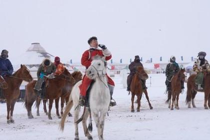 马年驭雪奔腾 文旅融合焕彩 锡林郭勒冬季蒙古马超级联赛总决赛开赛 
