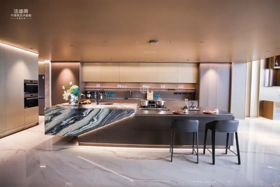 千年花乡 钢艺筑美｜法迪奥《蝶韵·钢艺雕塑》捐赠揭幕仪式圆满落幕！ 